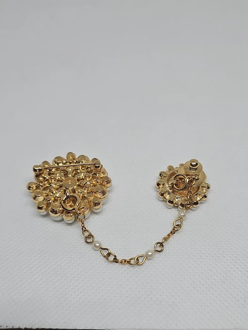 Avon Vintage Pearl and Gold Chain Brooch Connector